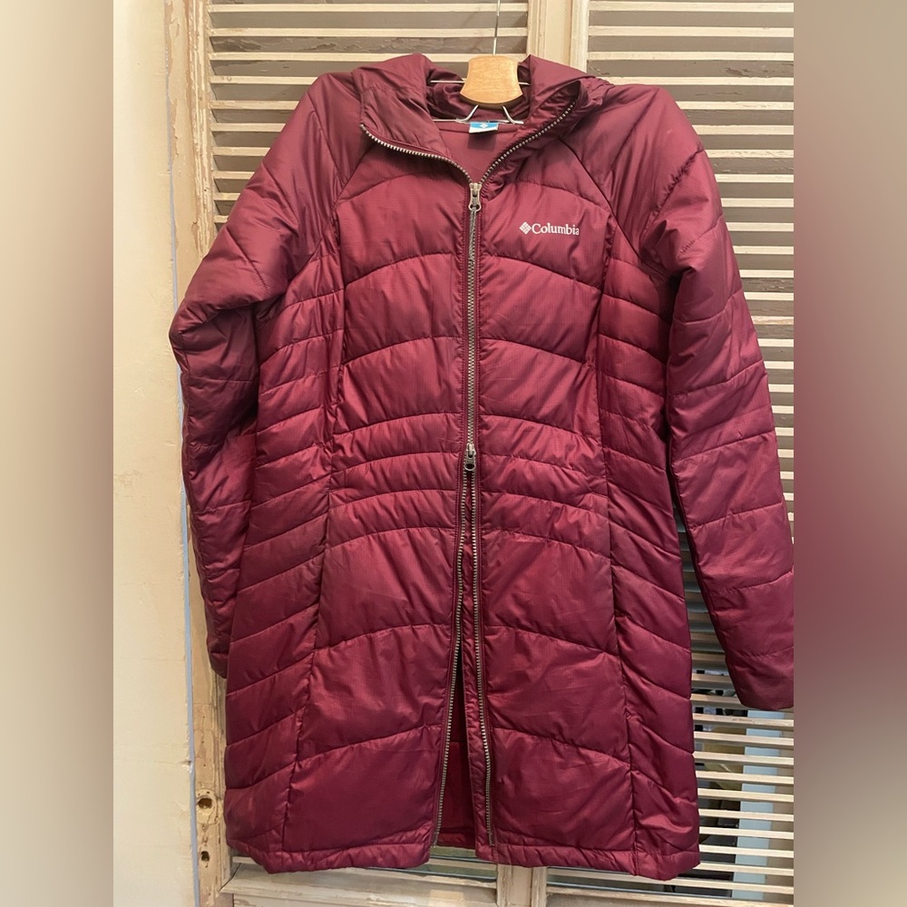 Columbia Women's Karis Gale Long Quilted Puffer Jacket - Maroon